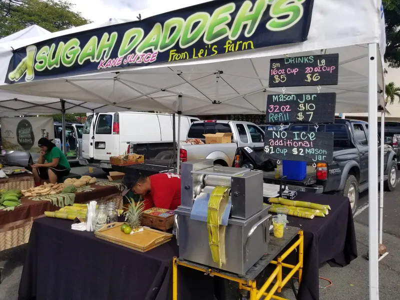 Pearlridge Farmers Market in Aiea, Honolulu