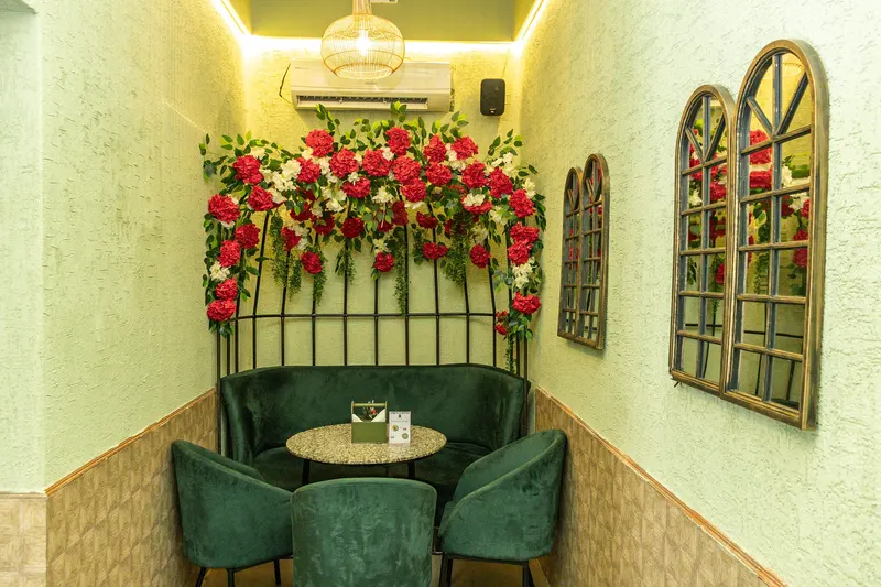 Junglee Cafe Wanderland in Park Circus, Kolkata