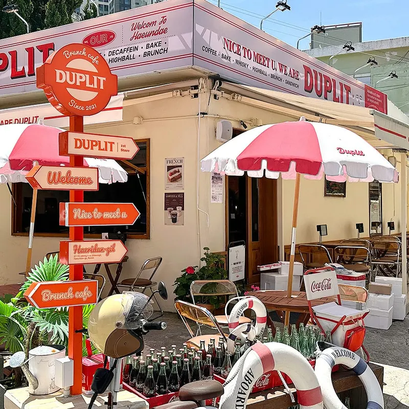 Duplit in U-dong, Busan