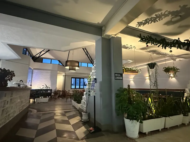 Pizza Corner Restaurant & Grill