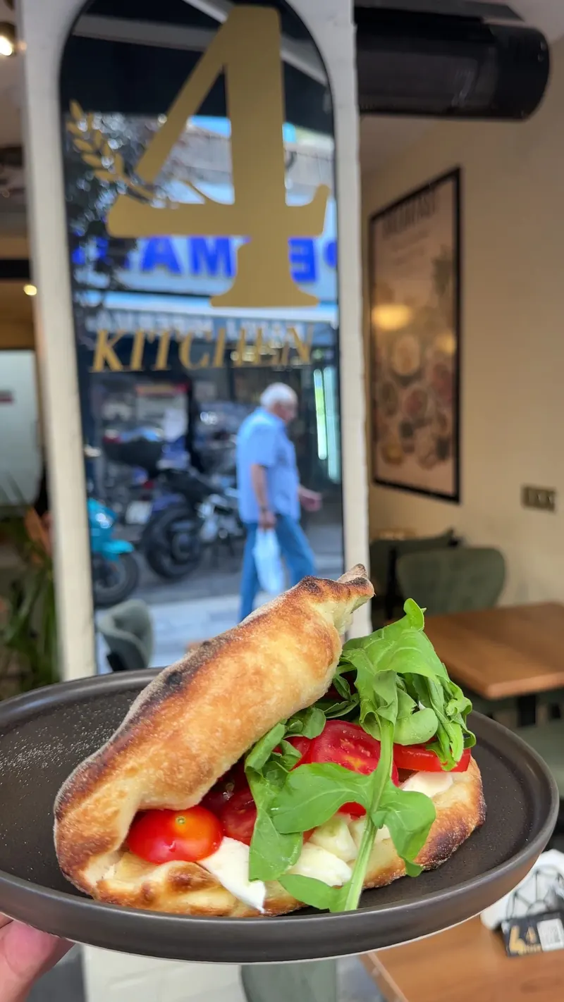 4 / Kitchen Ortaköy in Mecidiye, Istanbul