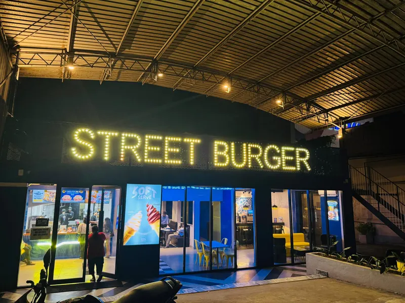 Street Burger - Mount Lavinia in Dehiwala-Mount Lavinia, Colombo