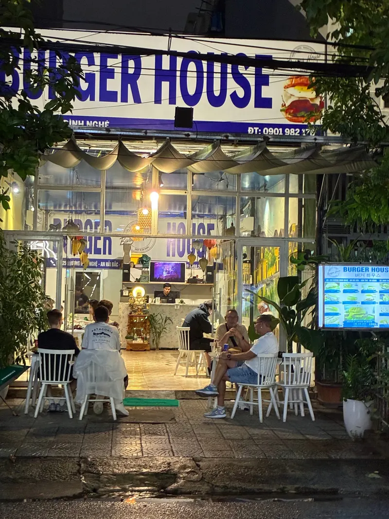 Burger House Da Nang(햄버거)