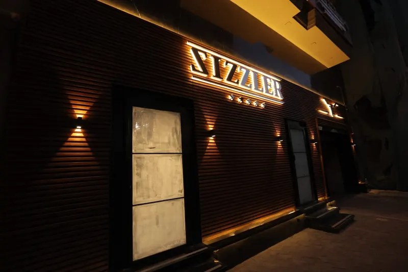 Sizzling Steak House in Sixth of October Qesm 1, Cairo