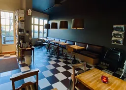 Kaffe & Brød Disen
