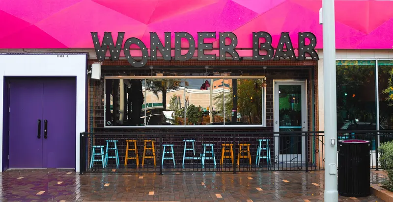 Wonder Bar