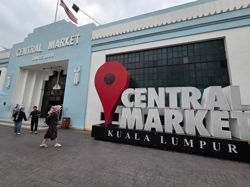 Kedai Jual Beli Duit Lama Central Market, Pasar Seni, Kuala Lumpur.