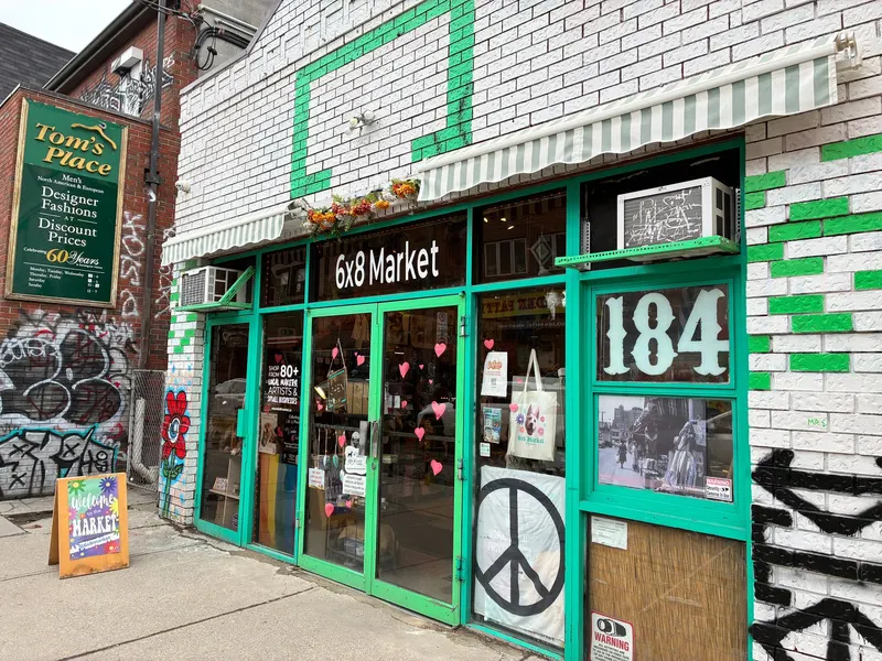 6x8 Market