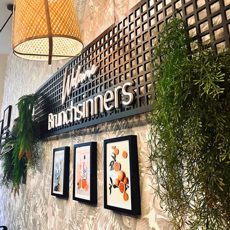 Brunchsin in White Tower, Thessaloniki