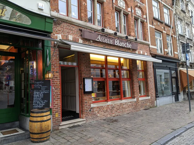 Assiette Blanche