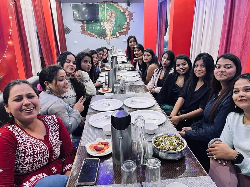 Kingslayer Family Resturant & Party Spot