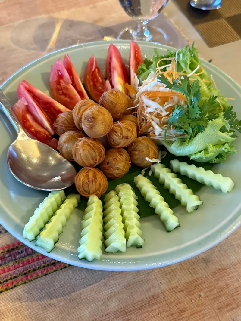 Saen Kham Terrace Restaurant