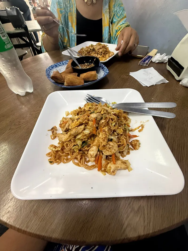 Zara's Restaurant (HALAL)