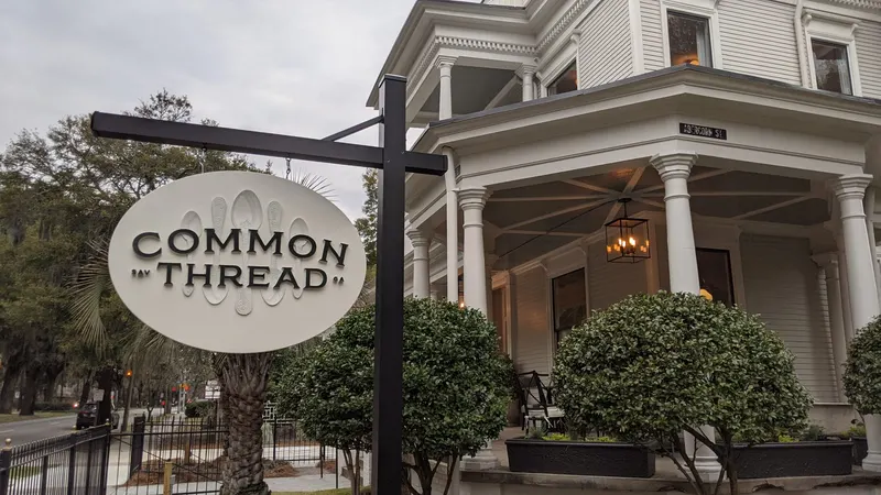 Common Thread in Thomas Square, Savannah