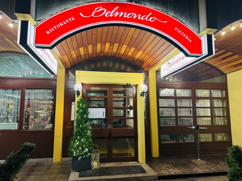 Belmondo in Moosach, Munich