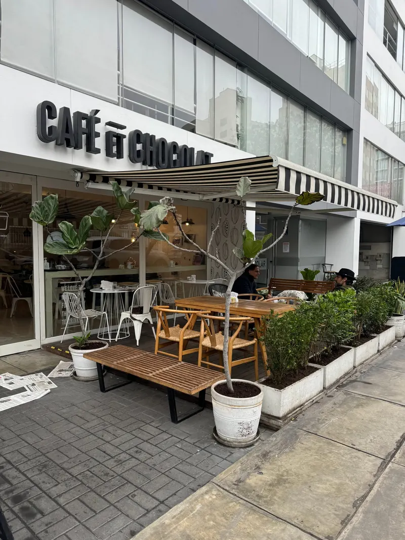 Café et Chocolat in Leuro, Lima