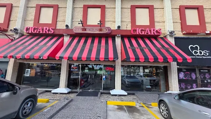 La Casa del Habano Cancún in Conjunto Condominal Isla Dorada, Cancun