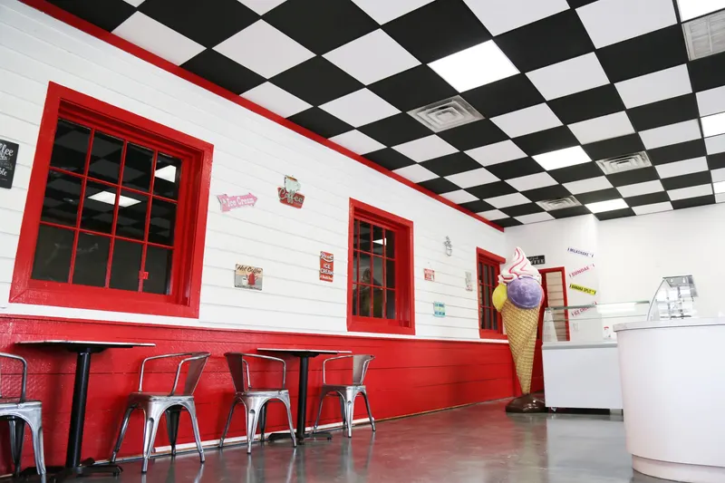 Mimi's Ice Cream & Coffee Shoppe
