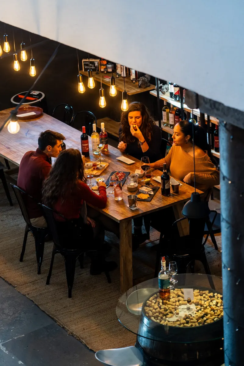 Quevedo Lodge - Wine Bar and Tastings
