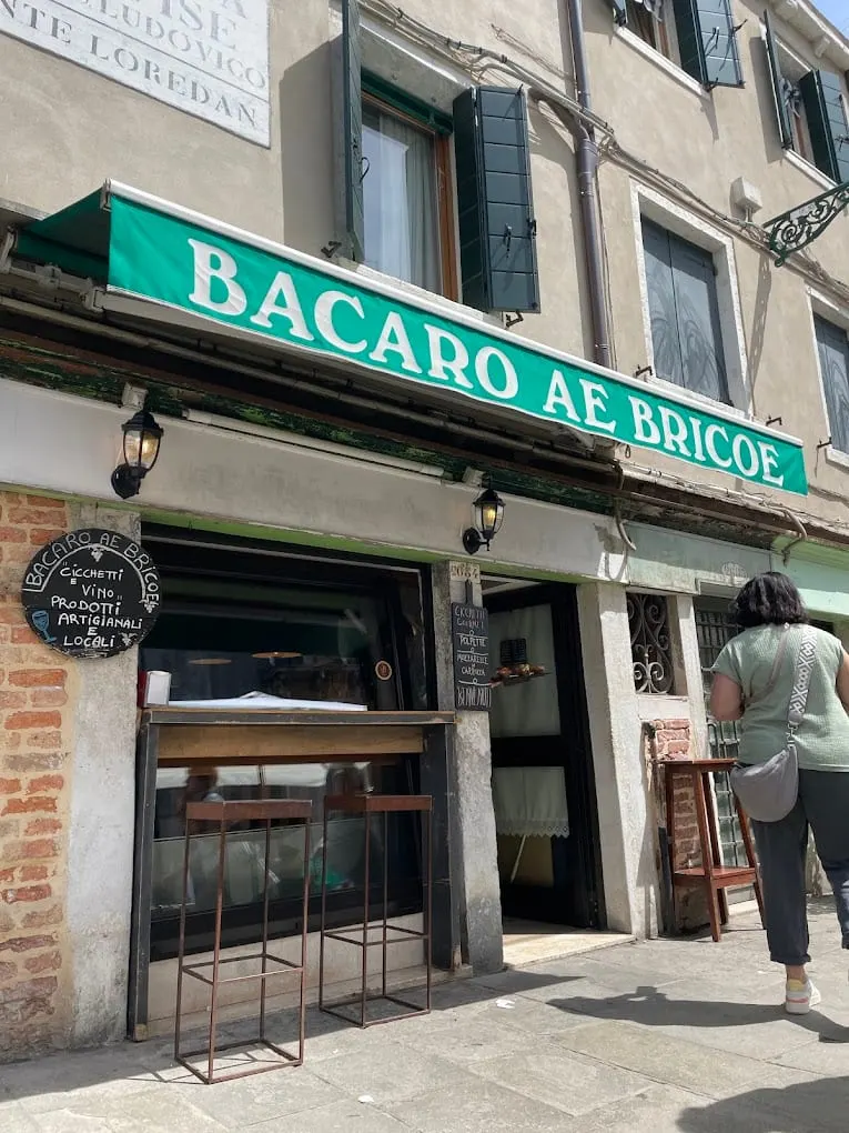 Bacaro ae Bricoe