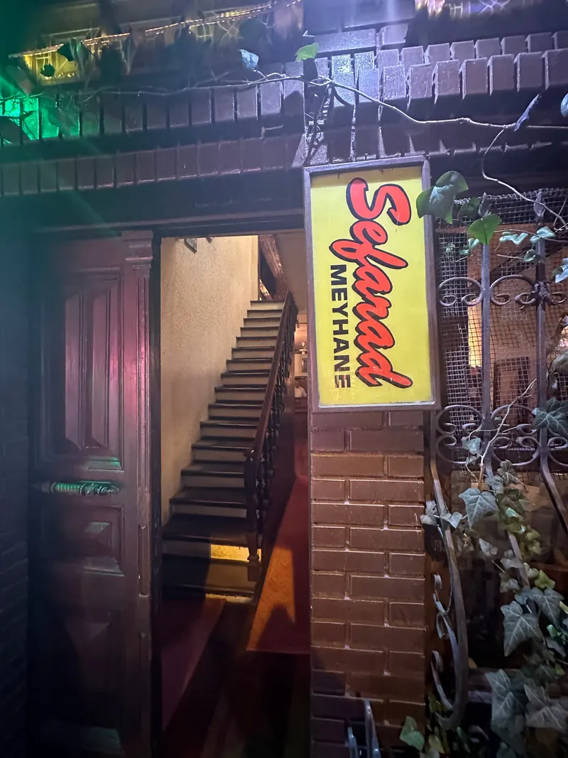 Sefarad Meyhane in Mecidiye, Istanbul