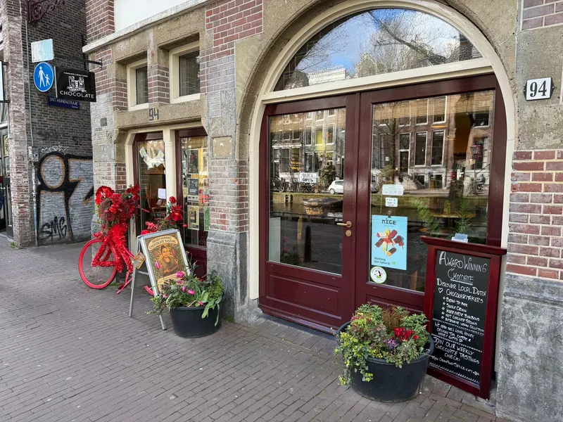 Cacao & Spice Chocolate Shop