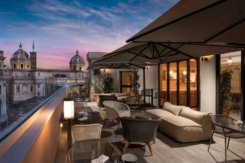 Mùn Rooftop Cocktail Bar