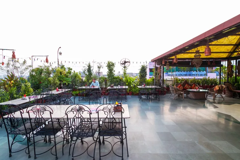 Kalyan Restaurant & Bar