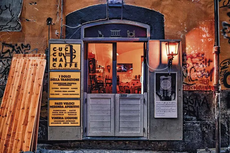 Cuccuma Caffè in Spaccanapoli, Naples