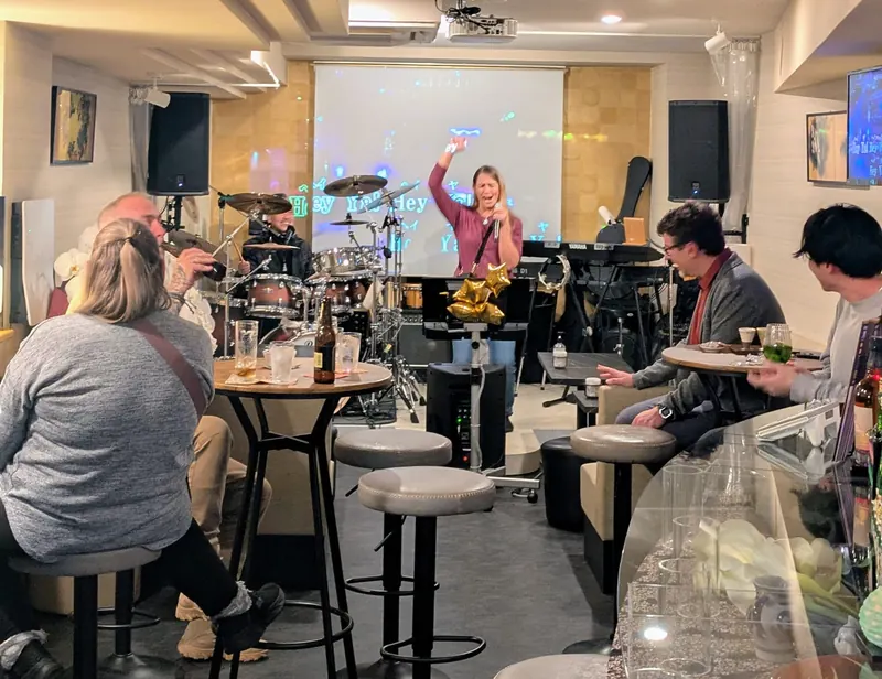 Cabaret (formerly BAR Baaru) in Higashiyama Ward, Kyoto