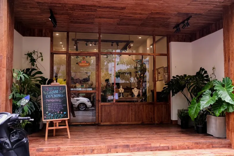 Nguyên Nguyên - Handmade Gifts & Accessories