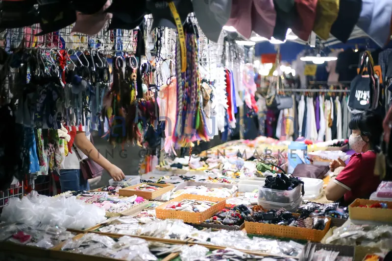 Ying Charoen Market in Bang Khen, Bangkok