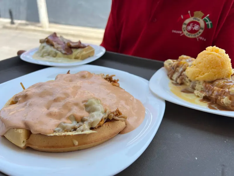 La Antigua Waffles