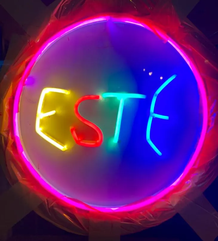 Este Bar