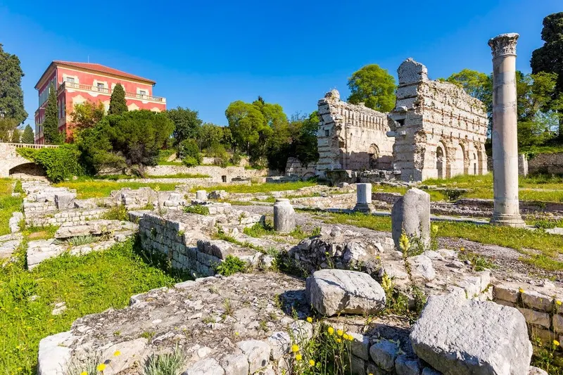Cimiez Roman Ruins and Archaeology Museum in Nice