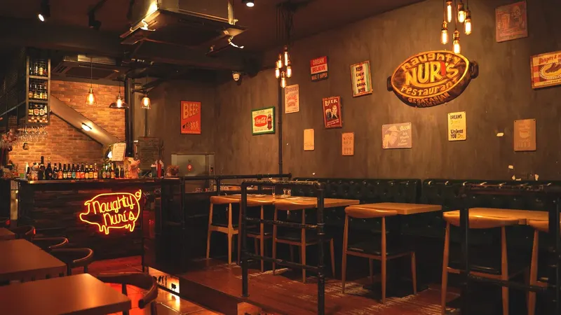 Naughty Nuri's in São Lourenço, Macau
