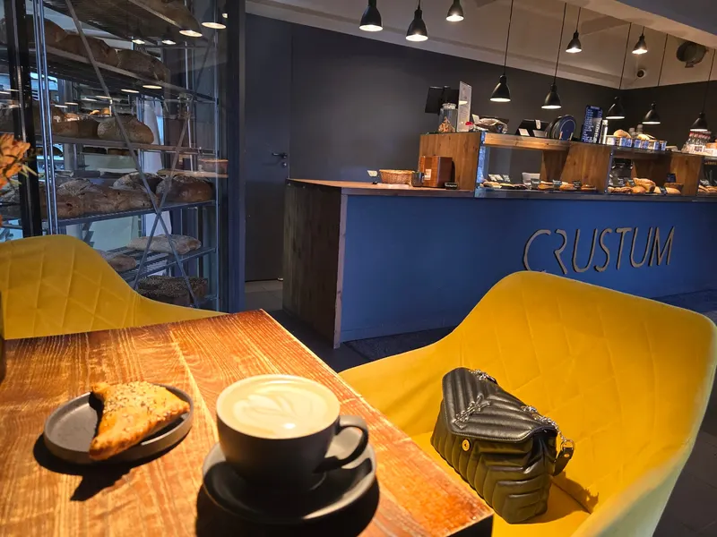 Crustum Bakery