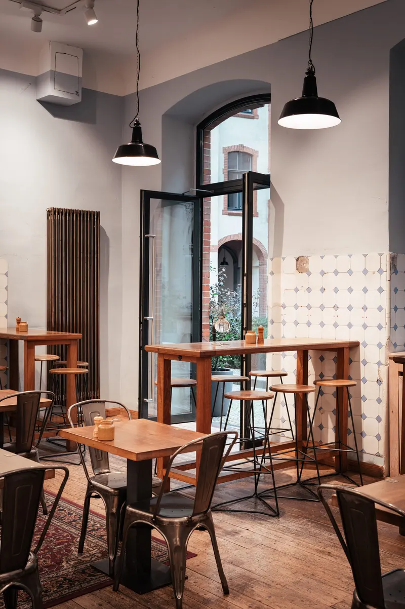 Father Carpenter in Scheunenviertel, Berlin