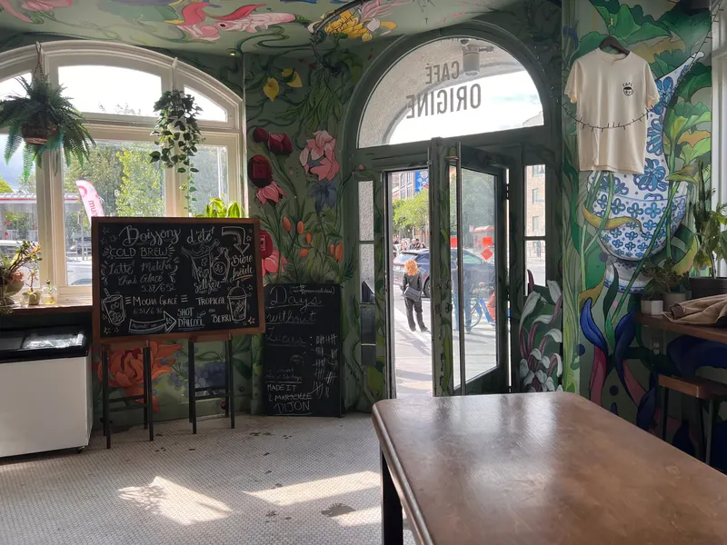 Café Origine in Downtown, Montreal