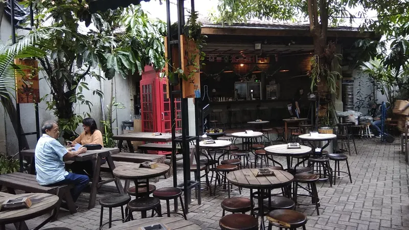 Camden Bar in Cikini, Jakarta
