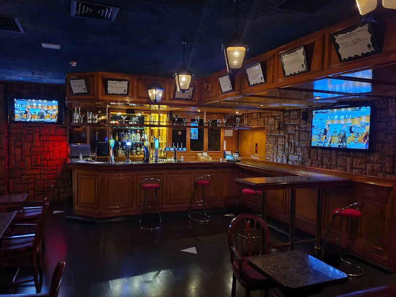 Churchill Pub MHT L1115290