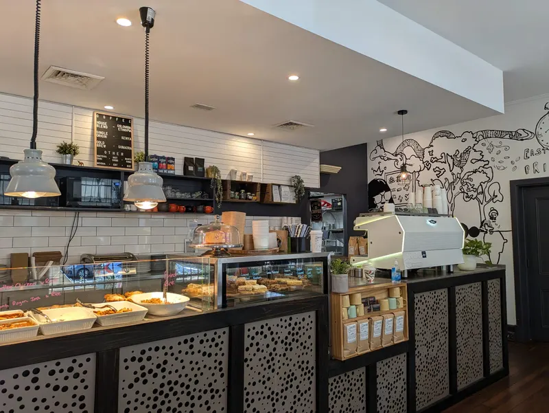 Cravings Cafe
