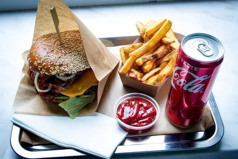 Tasty Beast Burger - Burgery Kraków, Rynek Dębnicki in Debniki, Krakow