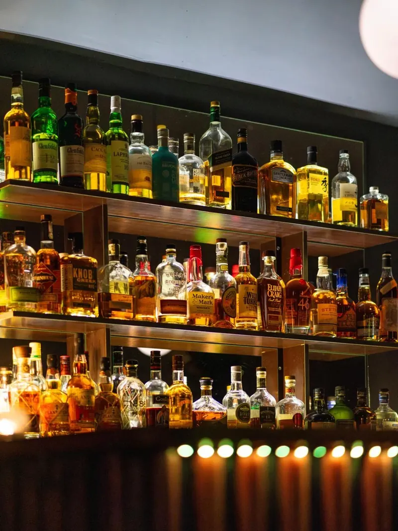 Saint George Cocktail Bar in Neubau, Vienna