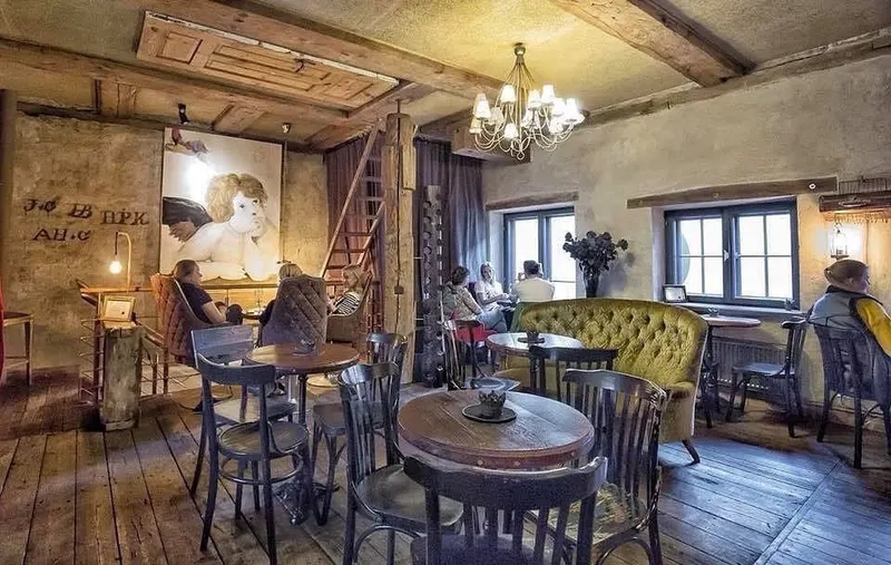 Parunāsim kafe'teeka coffee bar