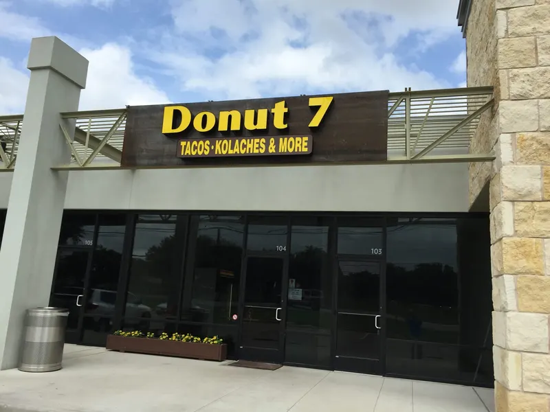 Donut 7 in North Burnet, Austin