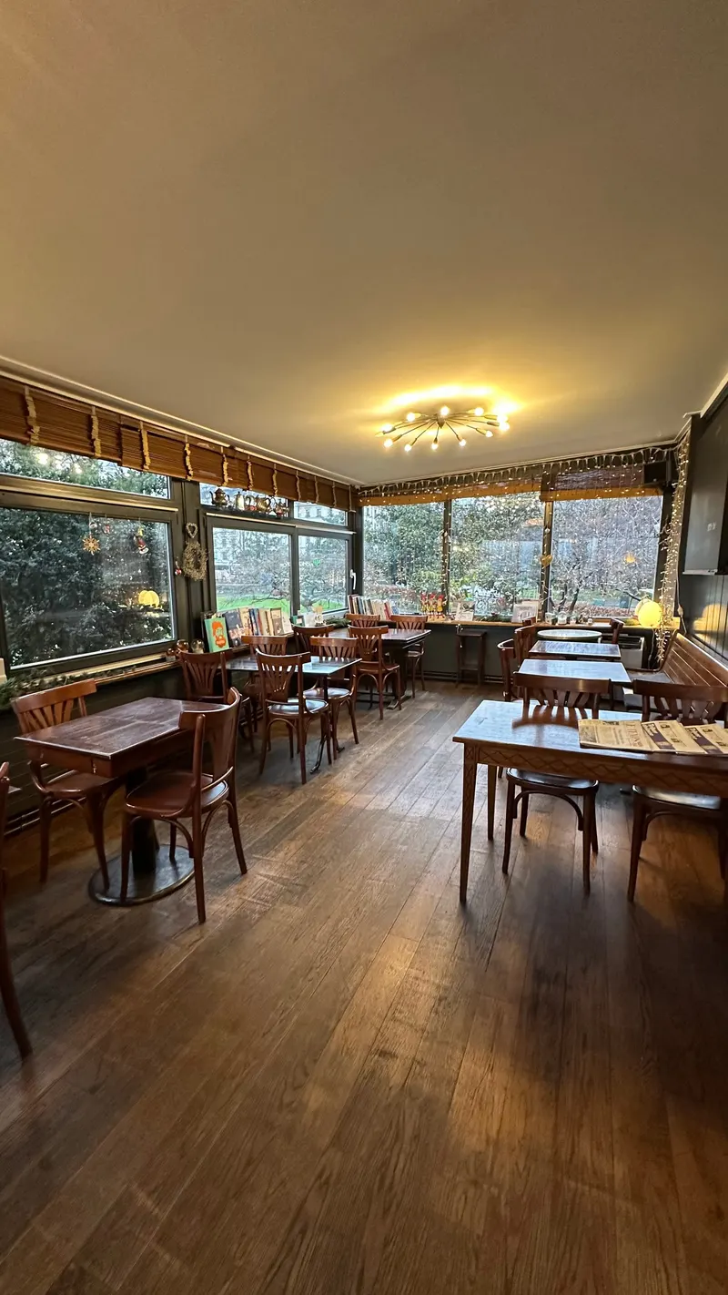 Cottage Café