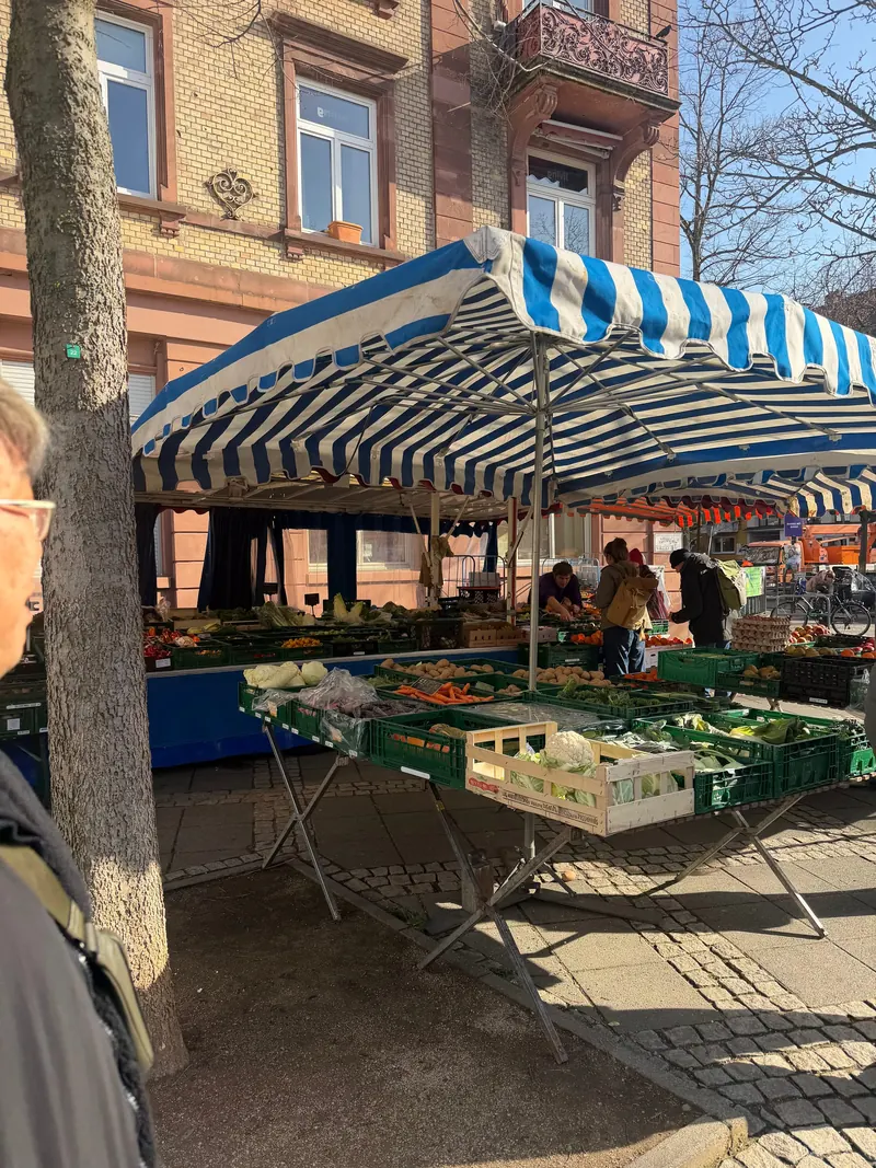 Wochenmarkt am Friedberger Platz