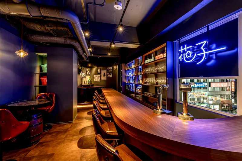 Girls Bar Hanako 5.4