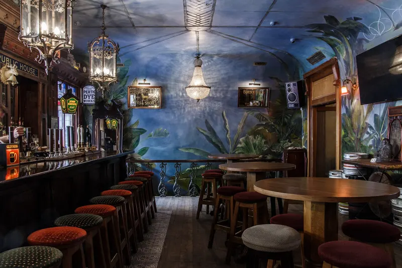 The Black Swan Pub